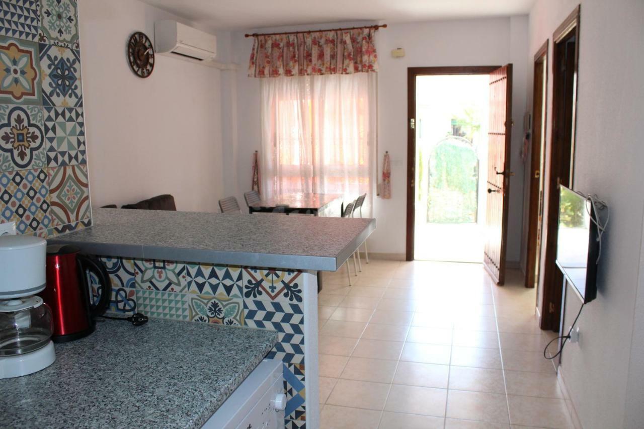 Geraneos Playa Apartment Торевиеха Екстериор снимка